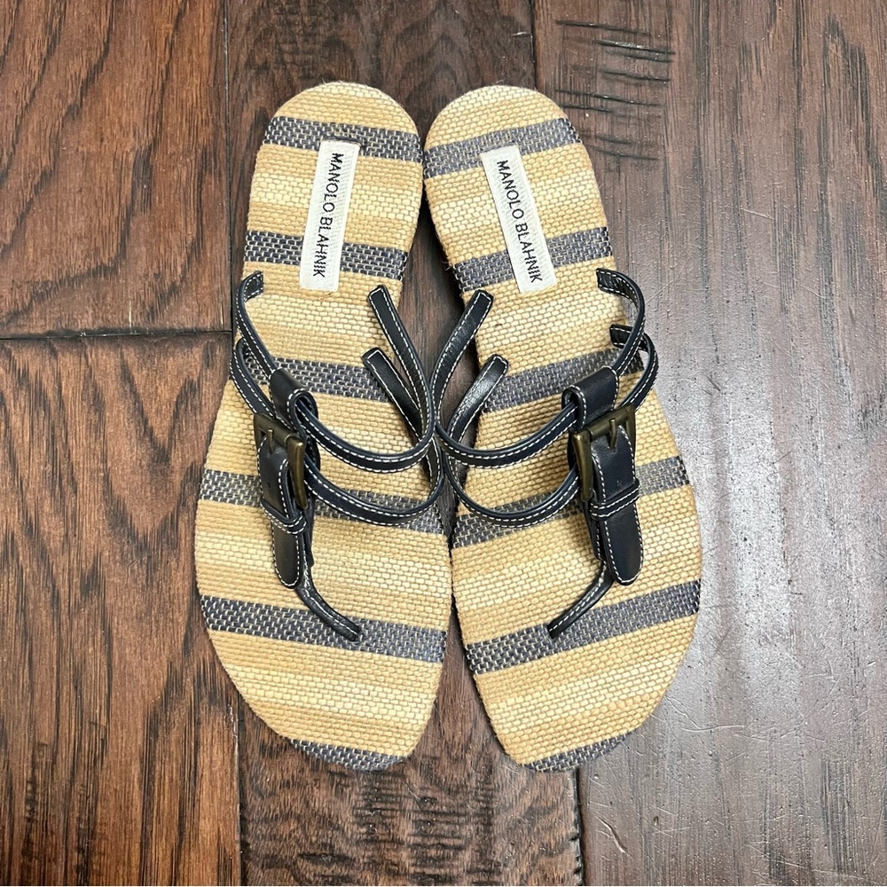 Manolo Blahnik Khaki Leather/Canvas Buckled Women Daily Shoes